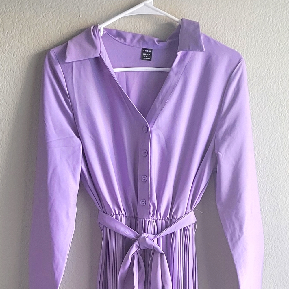 NWOT Solid Hem Pleated Belted Dress Purple size S